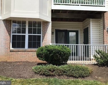 8941 Town Center Cir - Photo Thumbnail 23