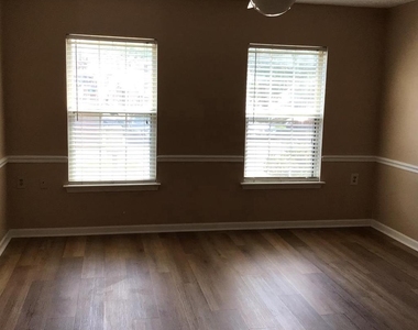 8941 Town Center Cir - Photo Thumbnail 9