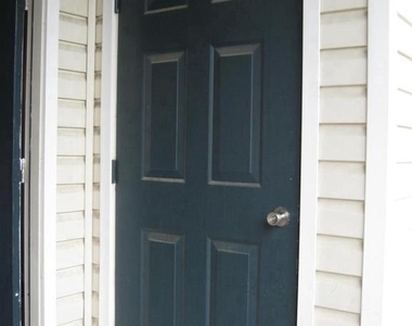 8941 Town Center Cir - Photo Thumbnail 24