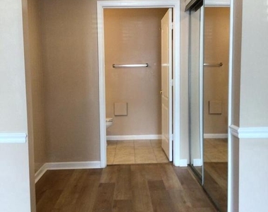 8941 Town Center Cir - Photo Thumbnail 11