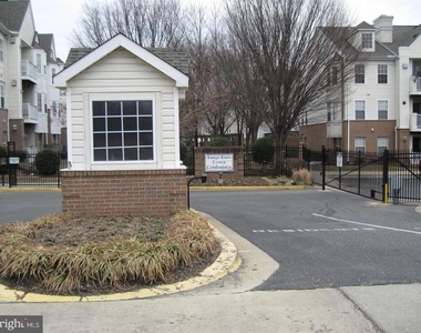 8941 Town Center Cir - Photo Thumbnail 37
