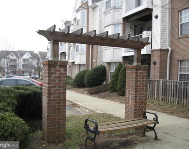 8941 Town Center Cir - Photo Thumbnail 34