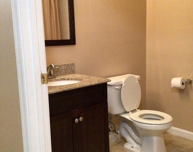 8941 Town Center Cir - Photo Thumbnail 20