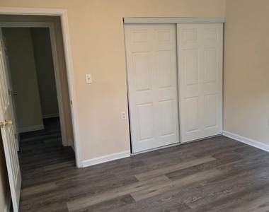 213 Biddle Road - Photo Thumbnail 12