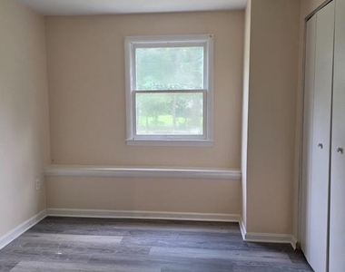 213 Biddle Road - Photo Thumbnail 26