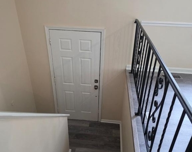 213 Biddle Road - Photo Thumbnail 2
