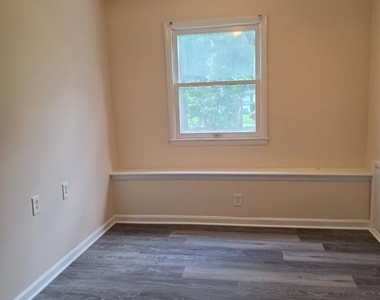 213 Biddle Road - Photo Thumbnail 23