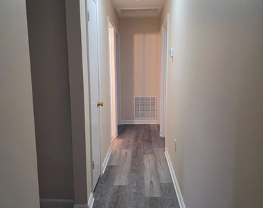 213 Biddle Road - Photo Thumbnail 9