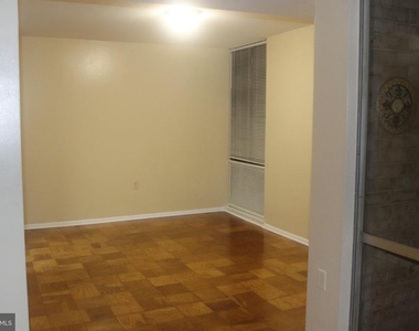 8657 Greenbelt Road - Photo Thumbnail 6