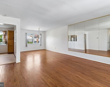 6409 Whitwell Court - Photo Thumbnail 3