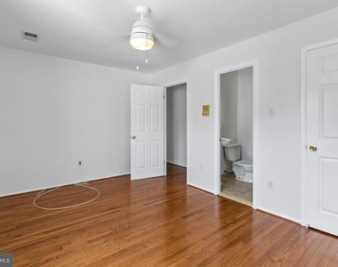 6409 Whitwell Court - Photo Thumbnail 8