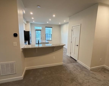 4906 Crest View Drive - Photo Thumbnail 7