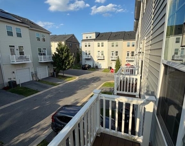 4906 Crest View Drive - Photo Thumbnail 11