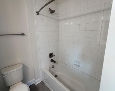 4906 Crest View Drive - Photo Thumbnail 16