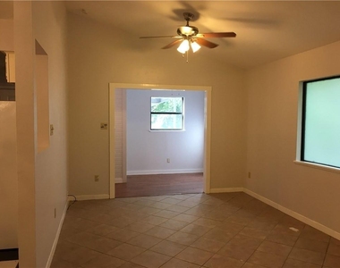5302 Avenue G - Photo Thumbnail 7