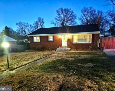 4506 Samar Street - Photo Thumbnail 8