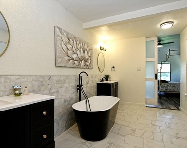 730 Vanguard St - Photo Thumbnail 7