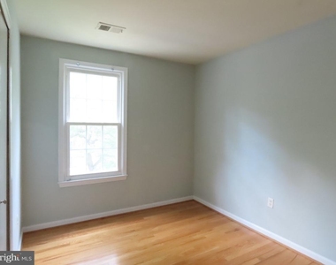 624 Northcliffe Drive - Photo Thumbnail 15