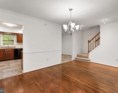 11017 Cedarwood Drive - Photo Thumbnail 6