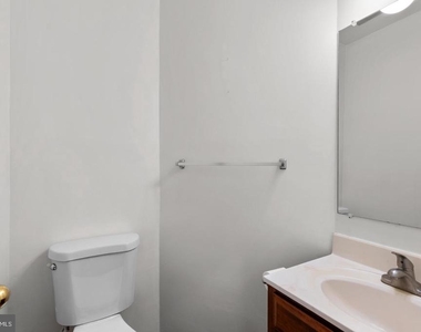 11017 Cedarwood Drive - Photo Thumbnail 12
