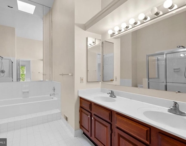 11017 Cedarwood Drive - Photo Thumbnail 16