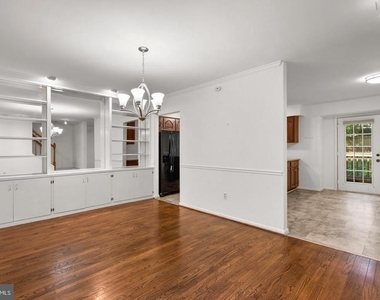 11017 Cedarwood Drive - Photo Thumbnail 5