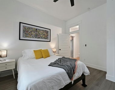 1301 Newning Ave - Photo Thumbnail 15