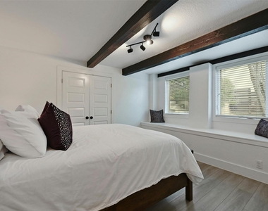 1301 Newning Ave - Photo Thumbnail 17