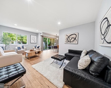 12307 Braxfield Court - Photo Thumbnail 6