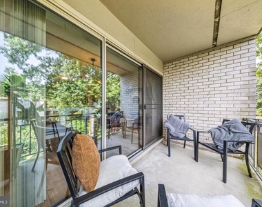12307 Braxfield Court - Photo Thumbnail 17