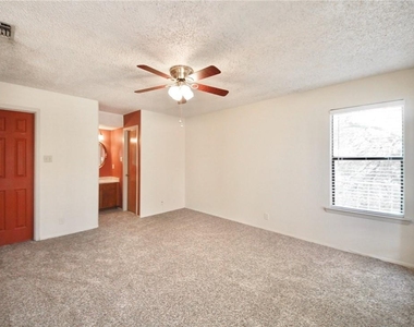 8418 Fathom Cir - Photo Thumbnail 9