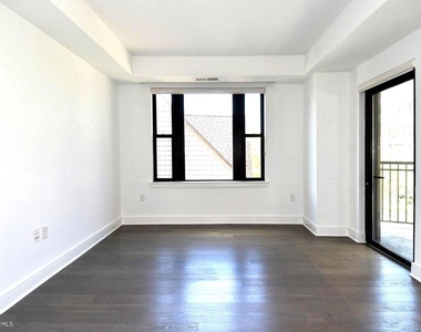 8302 Woodmont Avenue - Photo Thumbnail 27