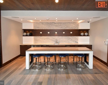 8302 Woodmont Avenue - Photo Thumbnail 24