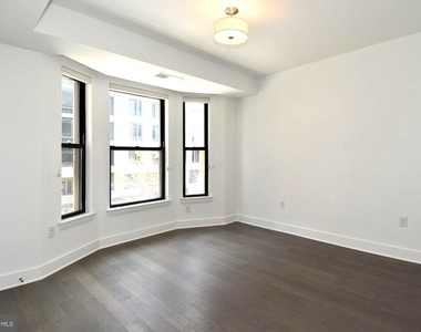 8302 Woodmont Avenue - Photo Thumbnail 31