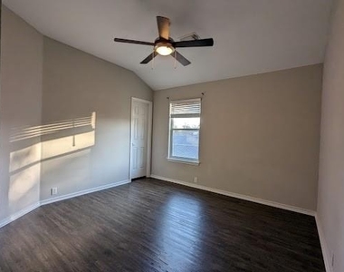 1207 Heritage Hill Cv - Photo Thumbnail 7