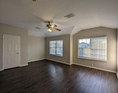 1207 Heritage Hill Cv - Photo Thumbnail 1