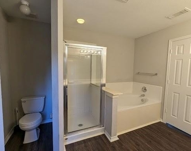 1207 Heritage Hill Cv - Photo Thumbnail 9