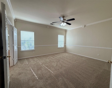 3403 Rod Carew Dr - Photo Thumbnail 7