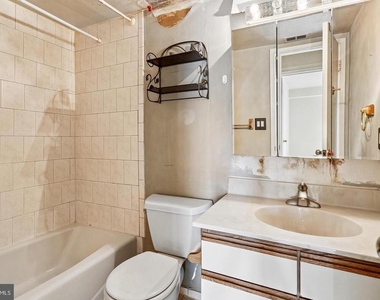 6005 Majors Lane - Photo Thumbnail 13