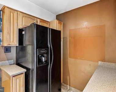 6005 Majors Lane - Photo Thumbnail 11