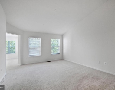 7872 River Rock Way - Photo Thumbnail 11