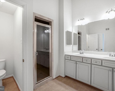 7872 River Rock Way - Photo Thumbnail 7