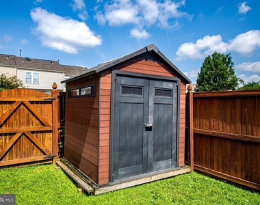 416 Mayapple Court - Photo Thumbnail 31