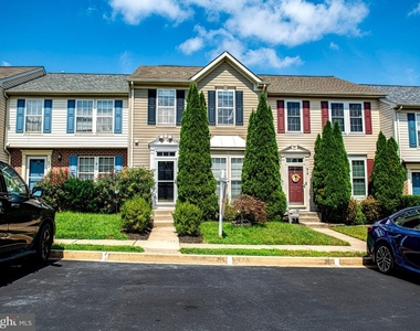 416 Mayapple Court - Photo Thumbnail 4