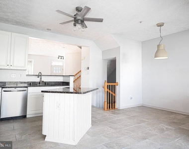 416 Mayapple Court - Photo Thumbnail 9