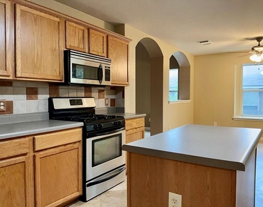 3590 Rock Shelf Ln - Photo Thumbnail 9