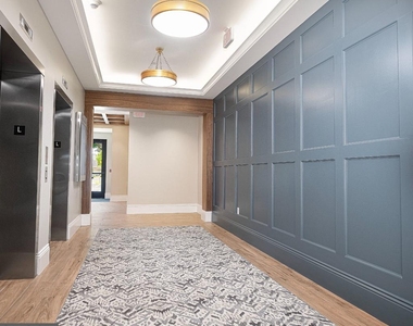 128 N Bond Street - Photo Thumbnail 14