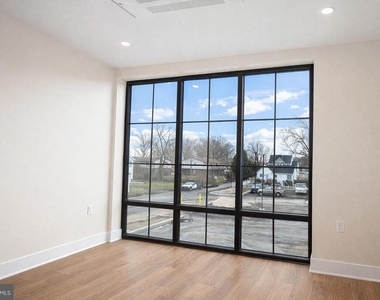128 N Bond Street - Photo Thumbnail 19