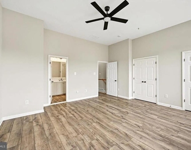 3706 Singleton Terrace - Photo Thumbnail 8