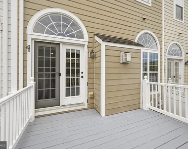 3706 Singleton Terrace - Photo Thumbnail 29